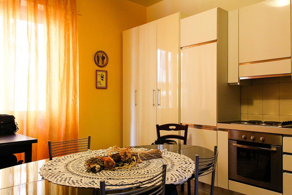 Guesthouse Stazione Pisa Centro Εξωτερικό φωτογραφία